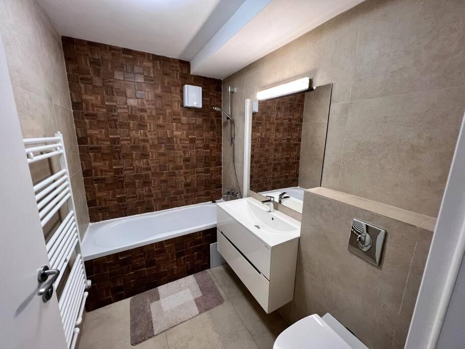Central Apartment With Panoramic View Μπρασόβ Εξωτερικό φωτογραφία